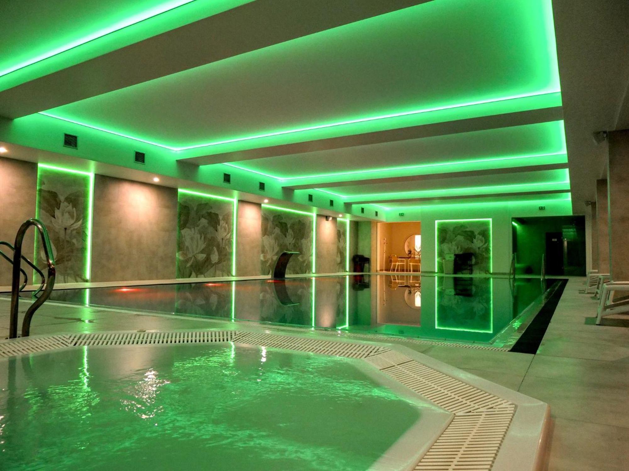 Krol Plaza Spa & Wellness Jarosławiec Buitenkant foto